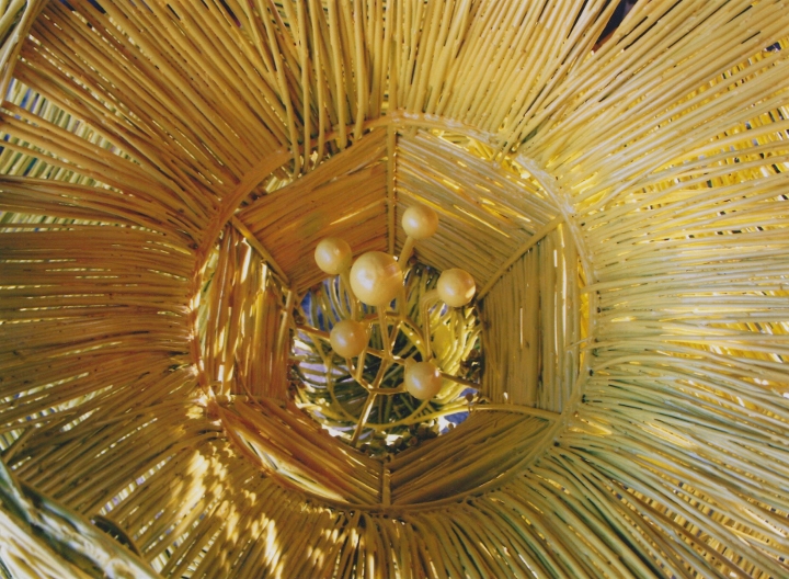 Metal & willow sculpture of a giant 13 foot daffodil by Welsh sculptor Purple Sue for RHS Cardiff Flower Show